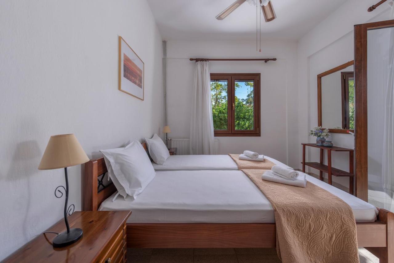 Blooming Memories Apartment Vourvourou Luaran gambar