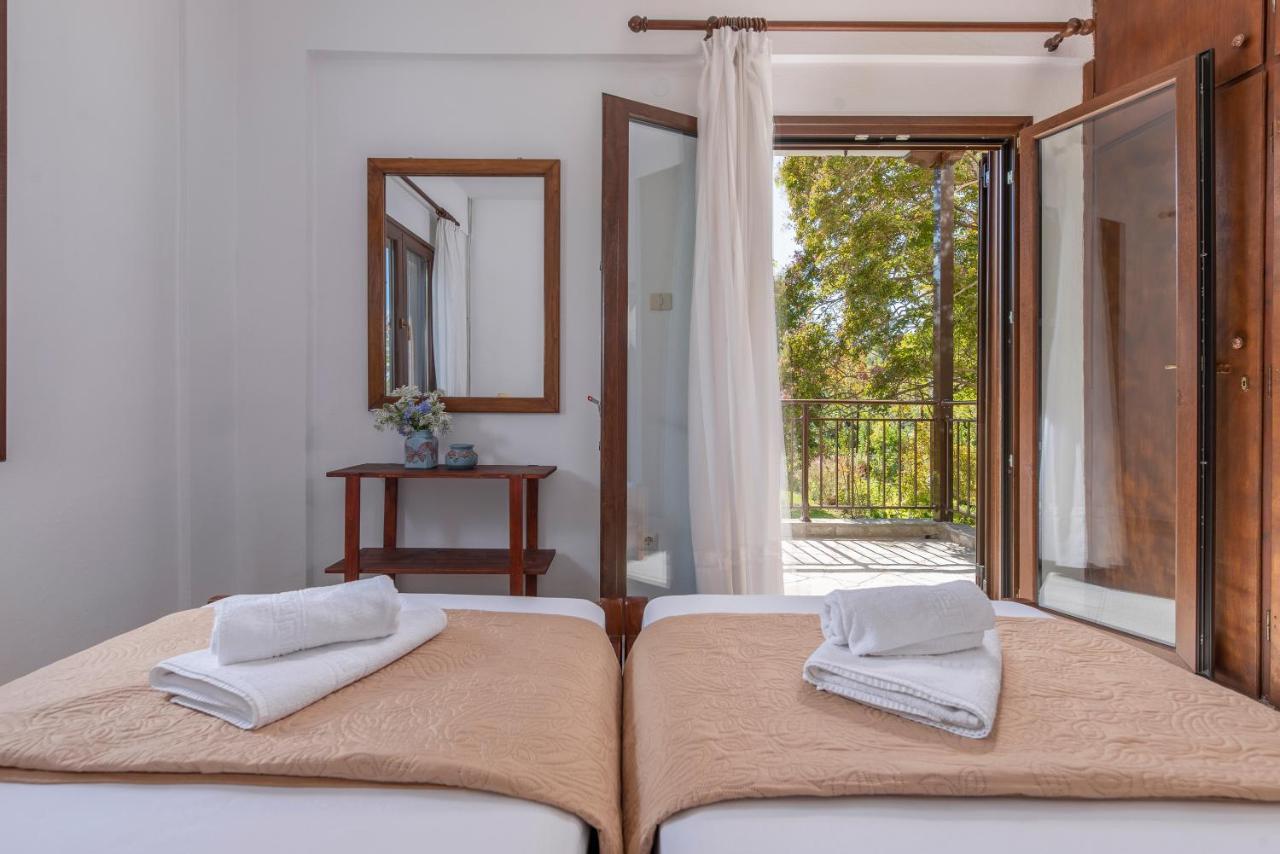 Blooming Memories Apartment Vourvourou Luaran gambar