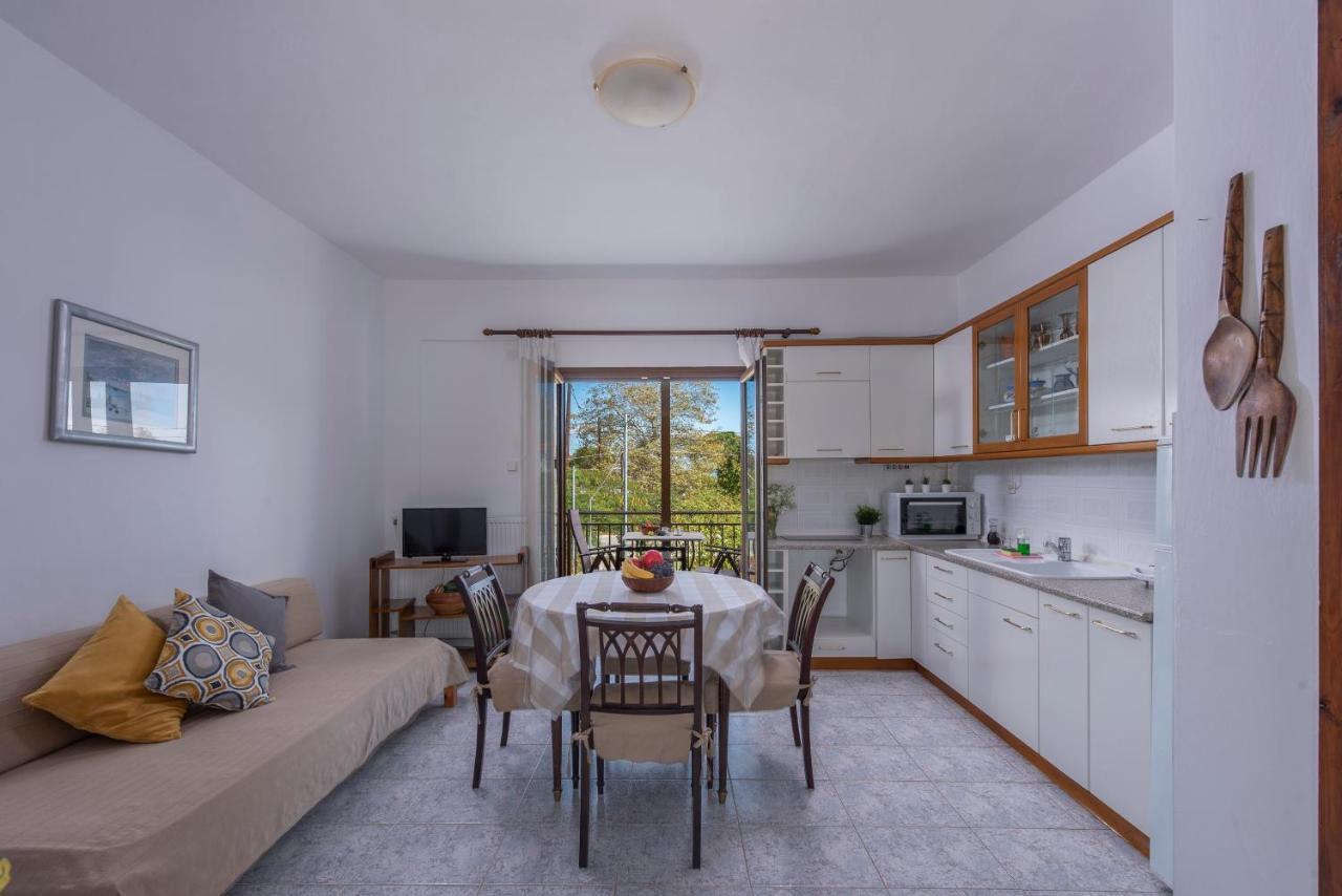 Blooming Memories Apartment Vourvourou Luaran gambar