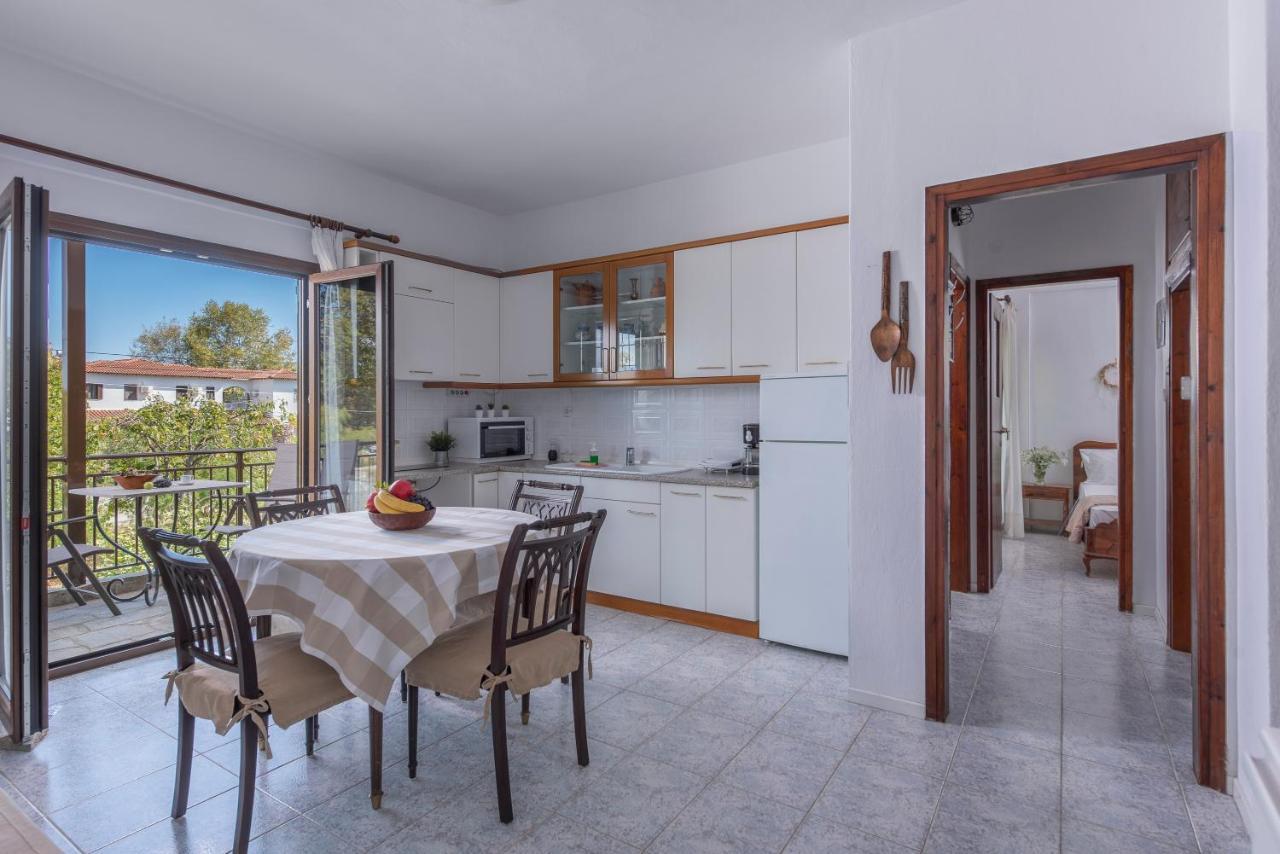 Blooming Memories Apartment Vourvourou Luaran gambar