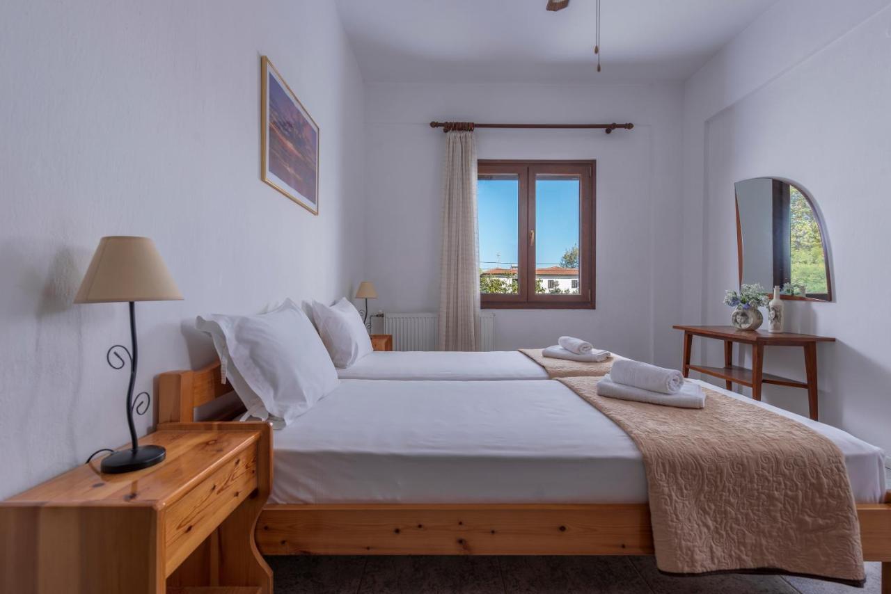 Blooming Memories Apartment Vourvourou Luaran gambar